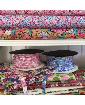 Tittekant mønster - Lyseblå