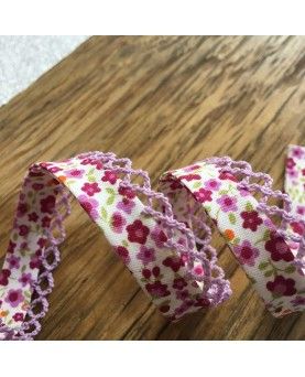 Skråbånd med hæklet kant - blomster 