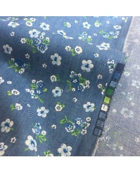 Denim med blomsterprint 