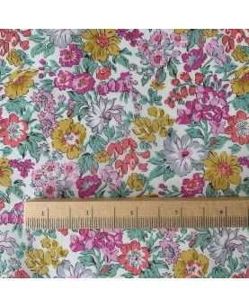 Liberty stof knapper Liberty stof Honeydew 036301106B Liberty stof knapper Liberty stof Honeydew 036301106B