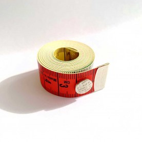 Målebånd i centimeter med trykknap