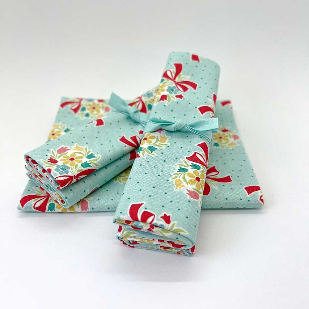 fat quarters  stofstykke 45x55cm stof med sløjfer pre-cuts
