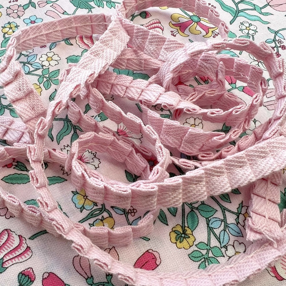product pictures off ribbon pink babypink lyserødt