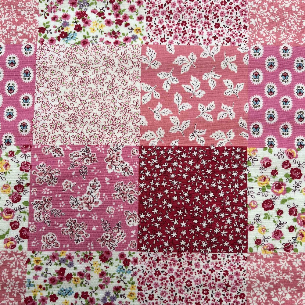 Fat Quarter - Kobayashi stof stofprintet ligner patchwork men er bare printet firkanter sat sammen.