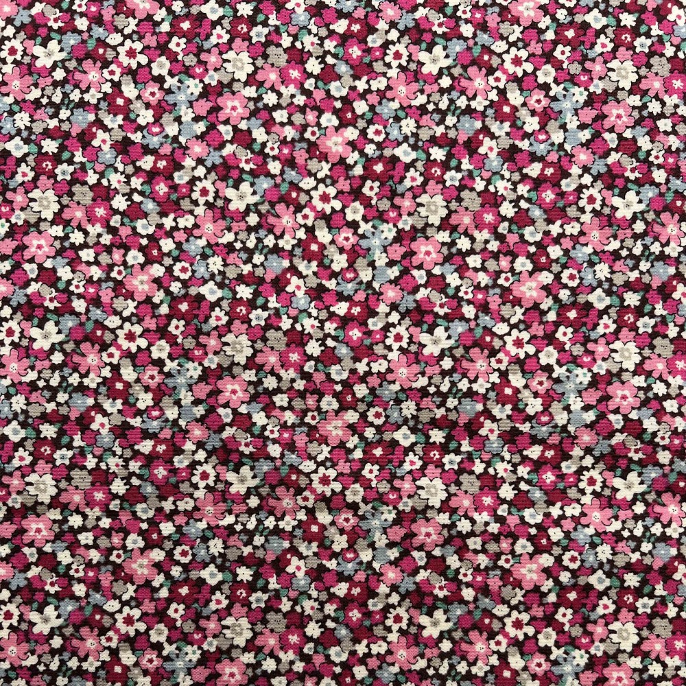 produkt foto af stofstykke precuts til salg stoffet er med blomsterprint og sælges i stykker precuts fat quarters