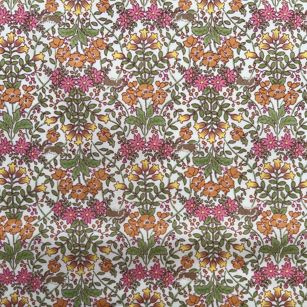 produkt foto af stofstykke precuts til salg stoffet er med blomsterprint og sælges i stykker precuts fat quarters