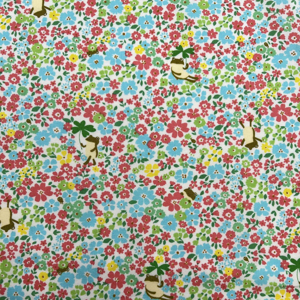 Kobayashi Japansk stof - Poplin bomuld metervarer syning produktfoto stoffet er med blomster print og sælges i metermål Kobayashi Japansk stof - Poplin bomuld metervarer syning produktfoto stoffet er med blomster print og sælges i metermål