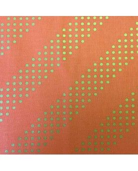 Art Gallery - guld prikker på skrå